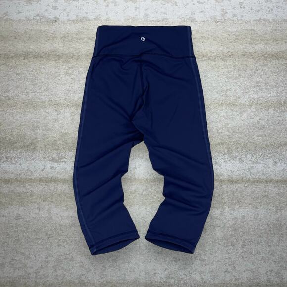 Lululemon Leggings Navy Blue Reflective Logo Size 2 - Picture 1 of 4